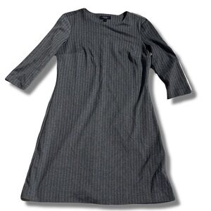 Rachel Roy Shift Dress – Size 4 | Pinstripe | Minimalist Chic | 3/4 Sleeve |